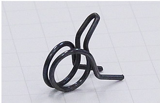 フック部の内Rが非常に小さいダブルトーションバネ