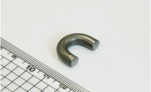 内Rが線径に対して小さすぎる線材加工品